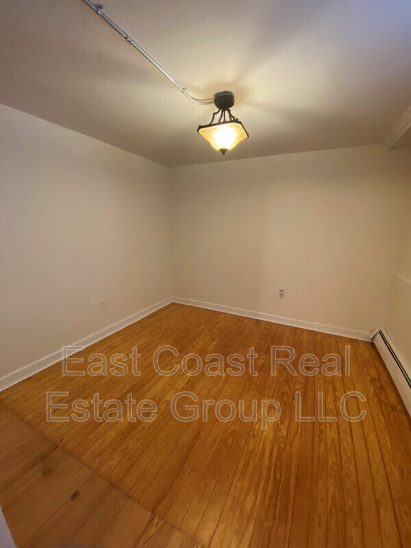 Building Photo - 4 W Water St