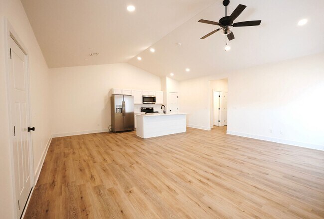 Building Photo - 503 Briarbrook Ln