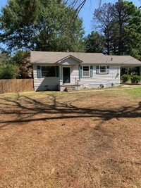 Building Photo - Renovated 3 Bedroom 2 Bath Home for Rent!