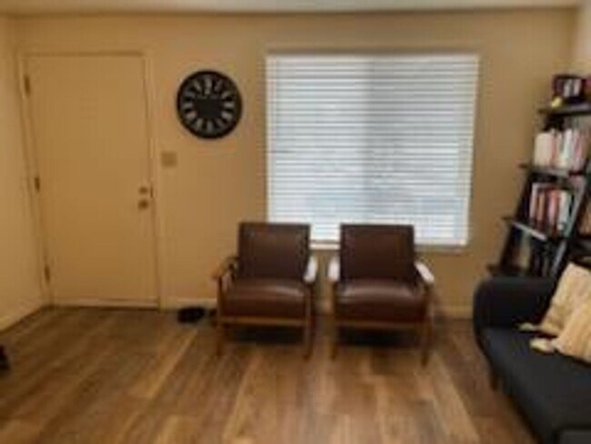 Building Photo - 1B/1B Pet Friendly Apartment South of BYU