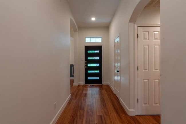 Building Photo - 17002 Analisa Cir