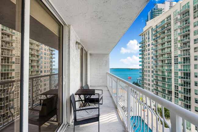 Building Photo - 1200 Brickell Bay Dr