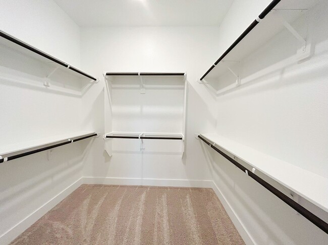 Building Photo - 29623 Burcreek Ln