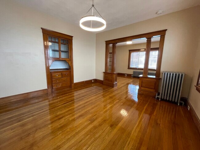 Building Photo - 289 Beech St