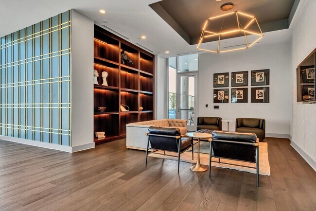 Building Photo - 2 Bedroom Luxury Condo w/ Exquisite Design and World-class Service