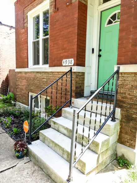Building Photo - 4938 Quincy St