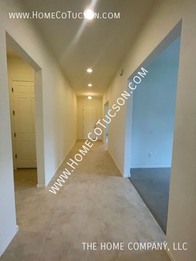 Building Photo - 38628 S Running Roses Ln