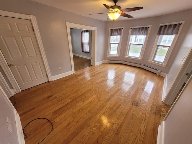 Building Photo - $2350 - 3 Bed / 1 Bath Condominium in Manchester's Somerville Neighborhood with 2 Car Off-Street ...