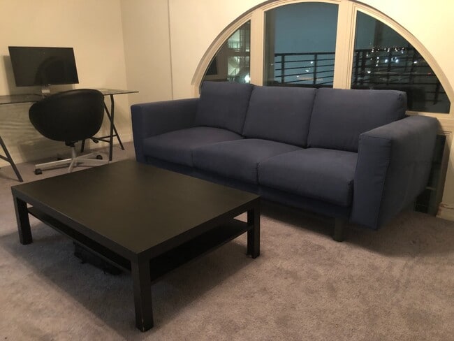 Building Photo - Downtown 2 BR Condo with bonus upstairs lo...