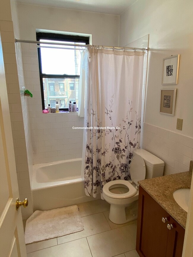 Building Photo - 76 Quint Ave