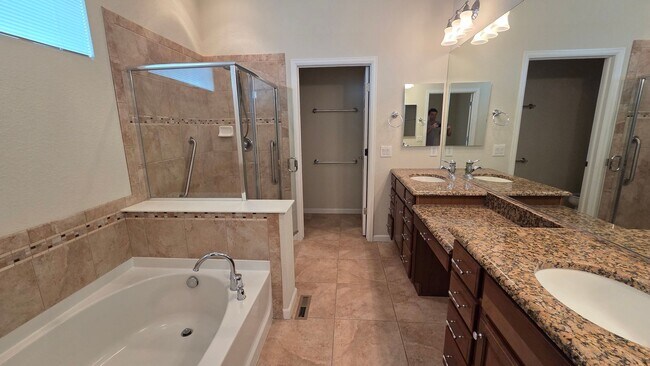 Building Photo - 4 Bedroom 3 Bath Plus Study/Office - Amazing Views! 55+ Only