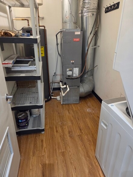 Building Photo - 1150 Vine St