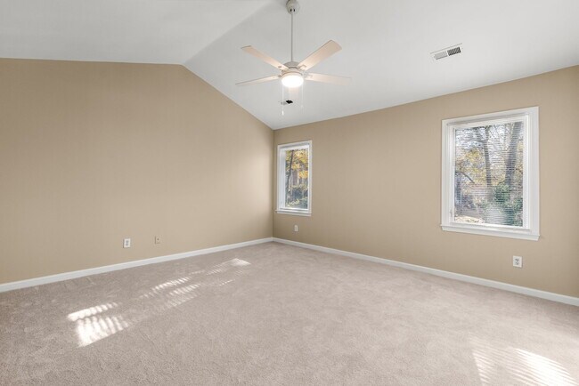 Building Photo - 9200 Brechin Dr