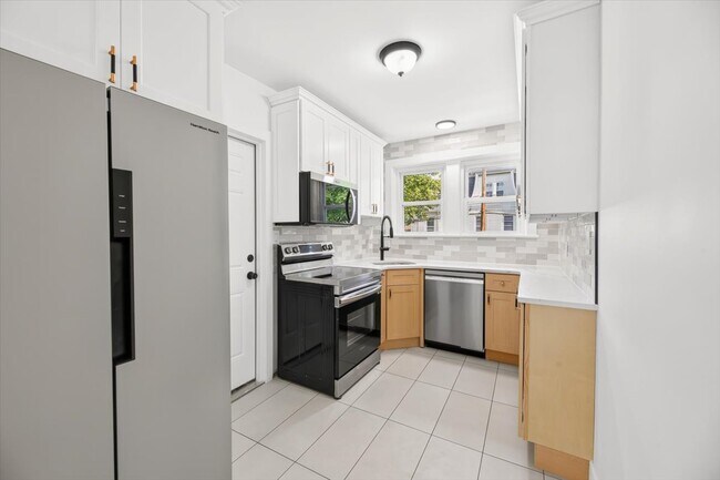 Building Photo - 430 Cinnaminson Ave