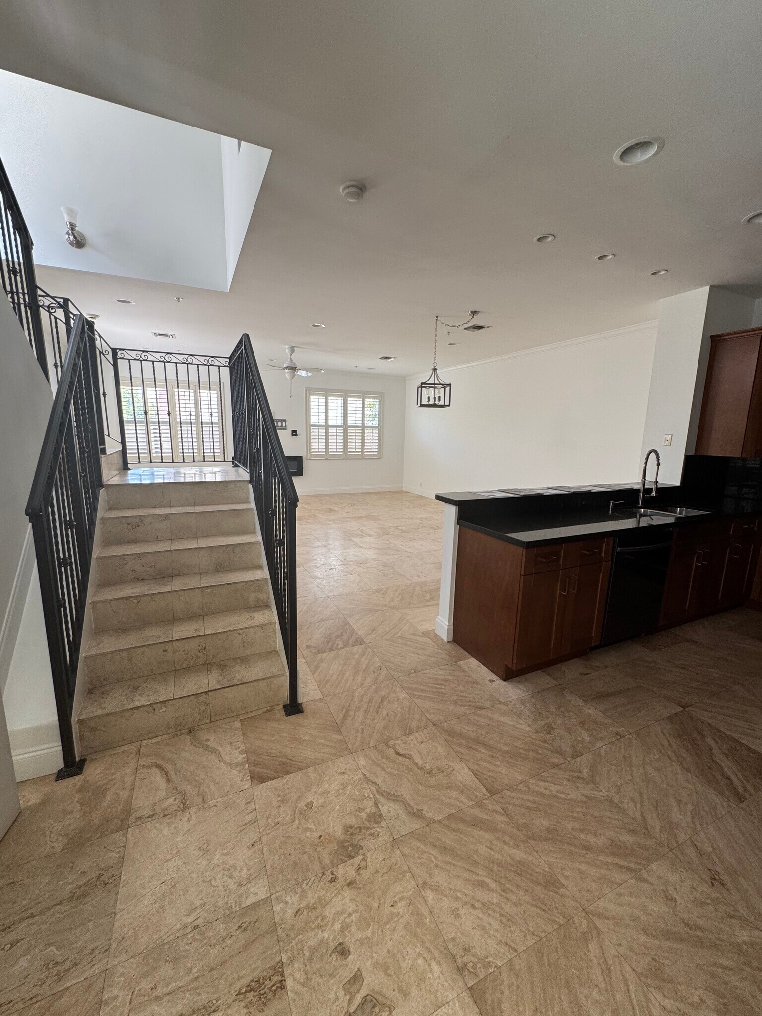 Building Photo - 2515 NE 18th St