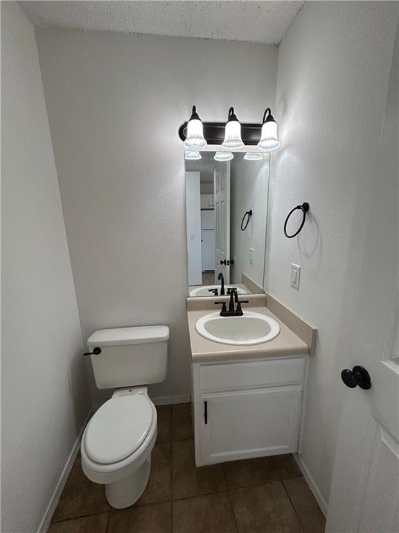 Building Photo - 3301 SW Victoria Pl