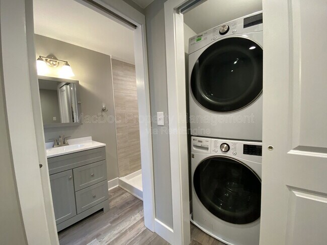 Building Photo - 1115 Winchester St