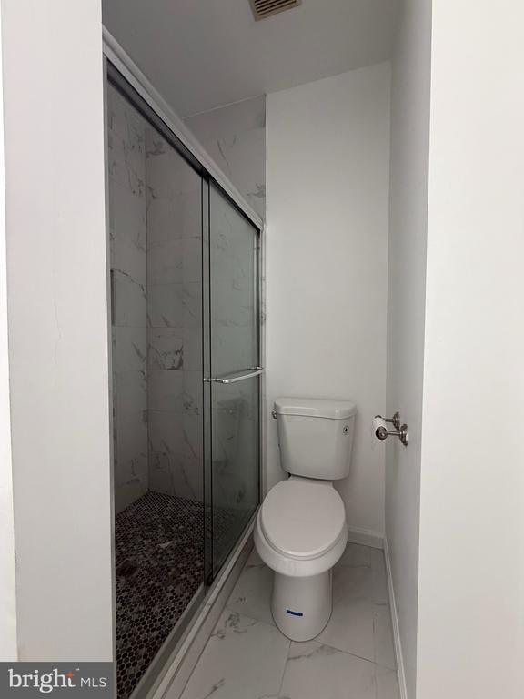 Building Photo - 7704 Periwinkle Way