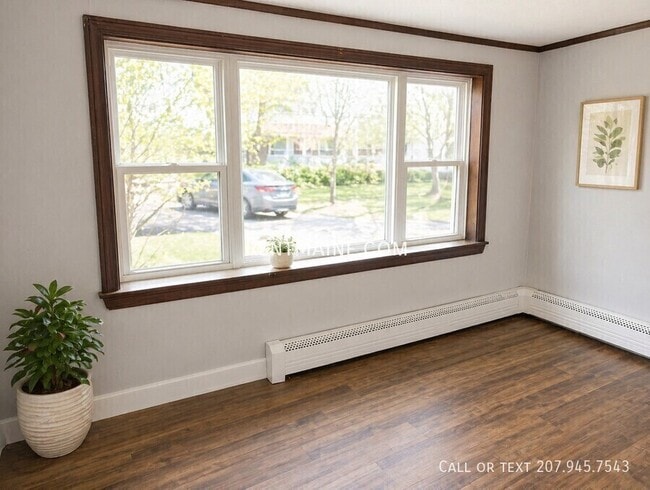 Building Photo - 468 Union St