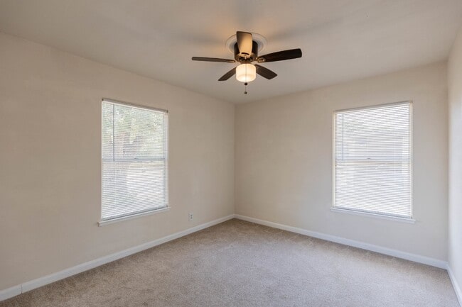 Building Photo - 1822 Arroya Vista Dr