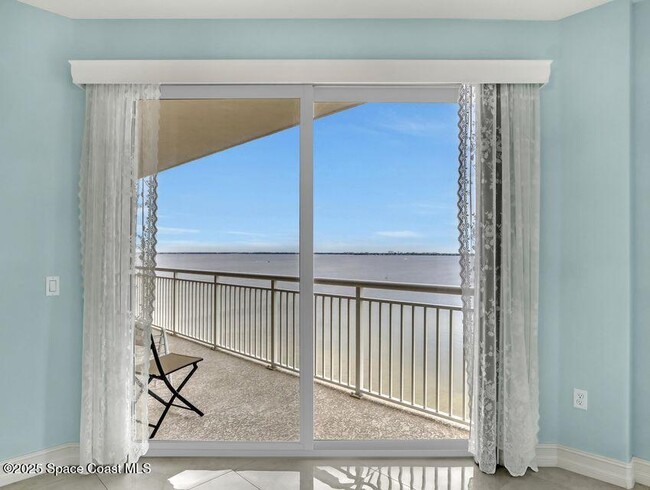 Building Photo - 1435 S Harbor City Blvd