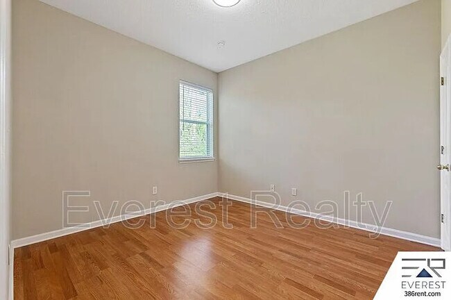 Building Photo - 47 Bassett Ln