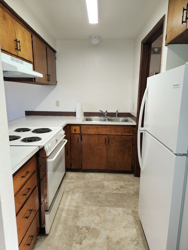 Building Photo - 47-47 N 8th St