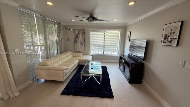 Building Photo - 2649 Carambola Cir N