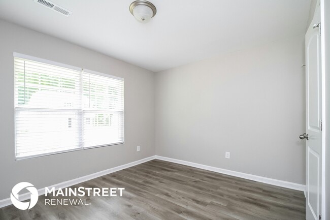 Building Photo - 173 Konnoak Village Cir