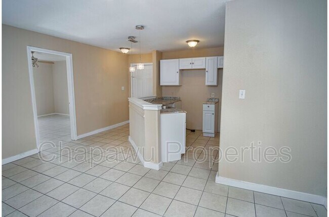 Building Photo - 717 N Colorado St