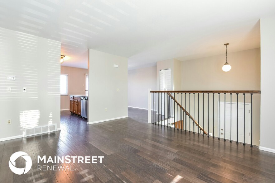 Building Photo - 8159 W 93rd Cir