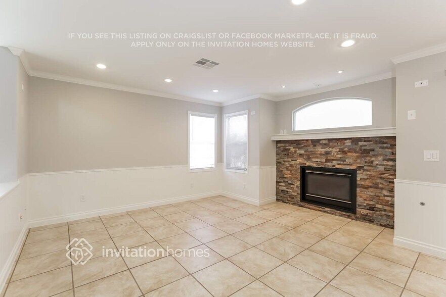 Building Photo - 904 Autumn Royal Ln