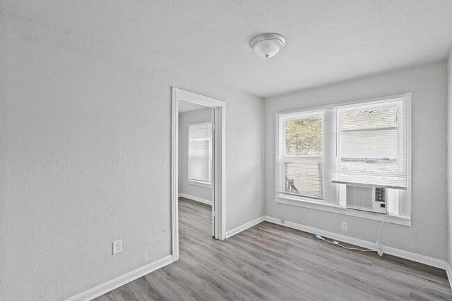 Building Photo - 8402 Brockton St