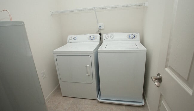 Building Photo - 2111 Purple and Gold Way