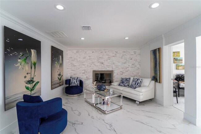 Building Photo - 320 Harbor Passage