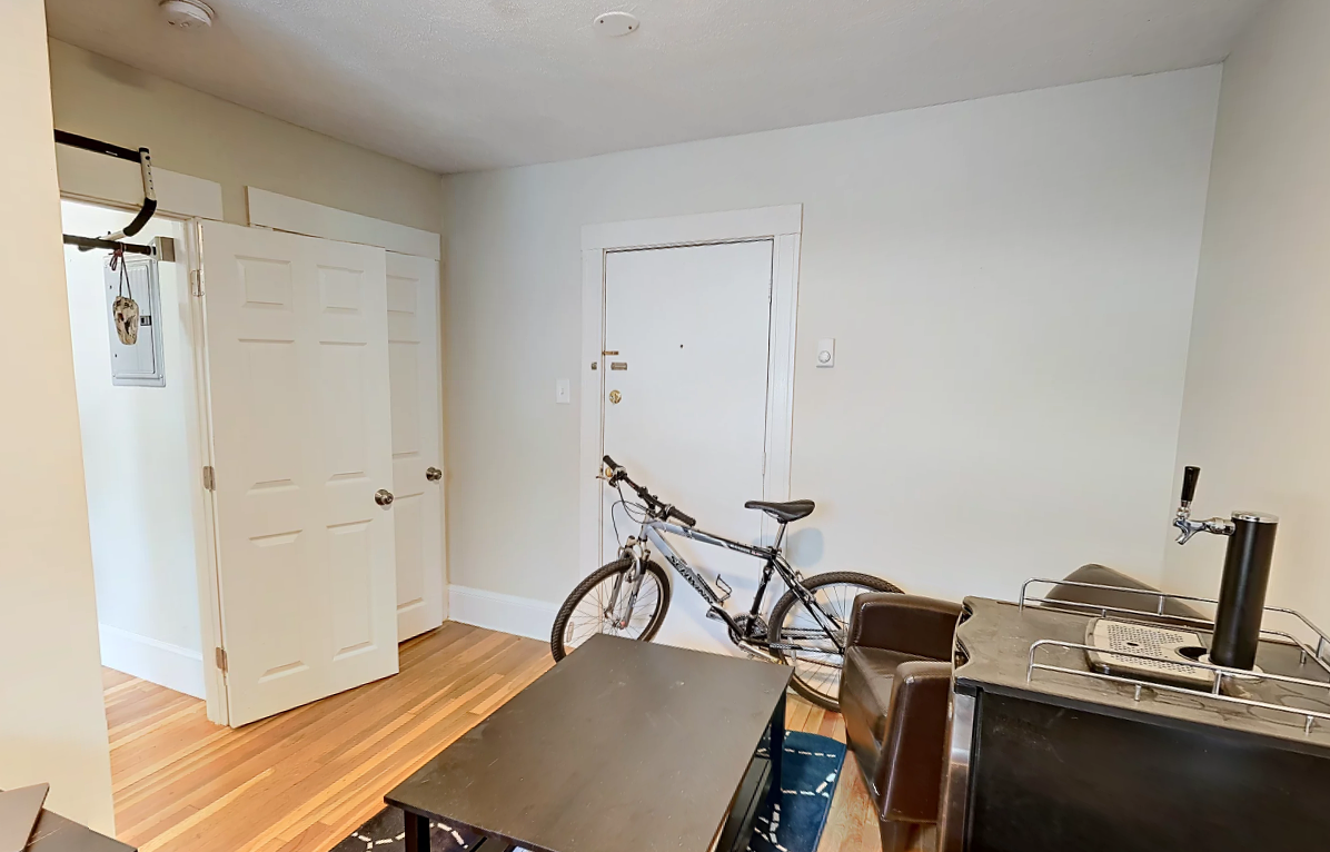 Building Photo - 408 Highland Ave