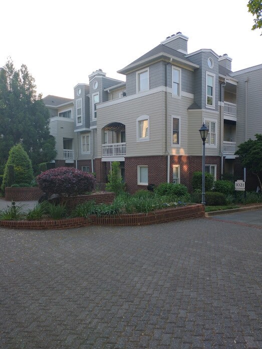 1001 Brighthurst Dr 1001 Brighthurst Dr Raleigh NC 27605 Apartment