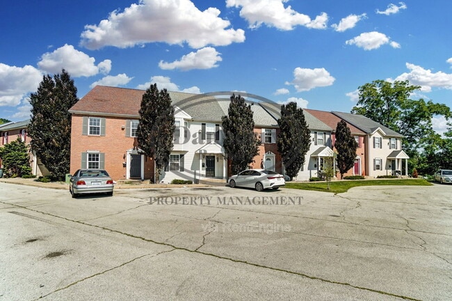 Building Photo - 1115 N Byrne Rd