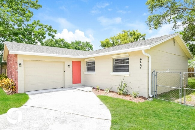 Building Photo - 4485 Canna Dr