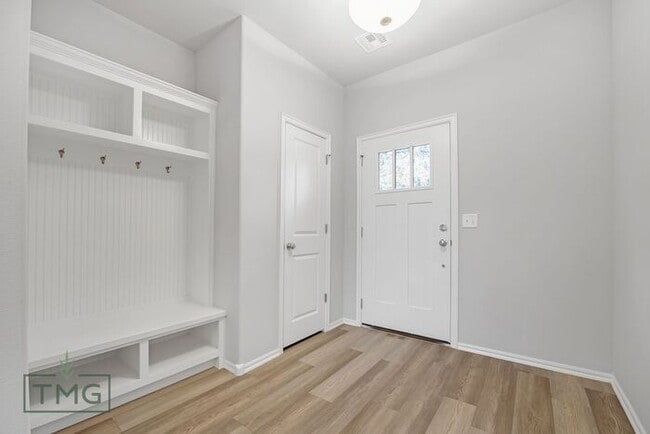 Building Photo - 3/2.5/2 Home in Historic Neighborhood | MO...