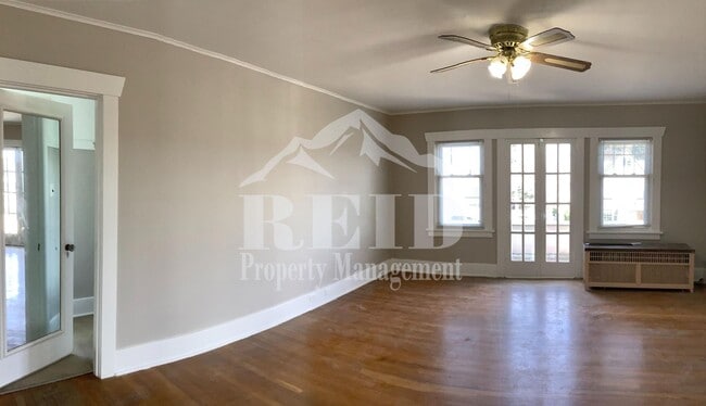 Building Photo - Large home/3bed 3 bath with bonus/office room just outside of PSNS and close to Bremerton Ferry