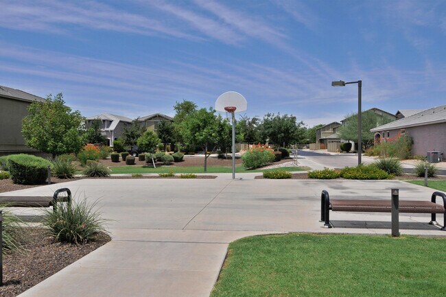 Building Photo - 4351 E Selena Dr