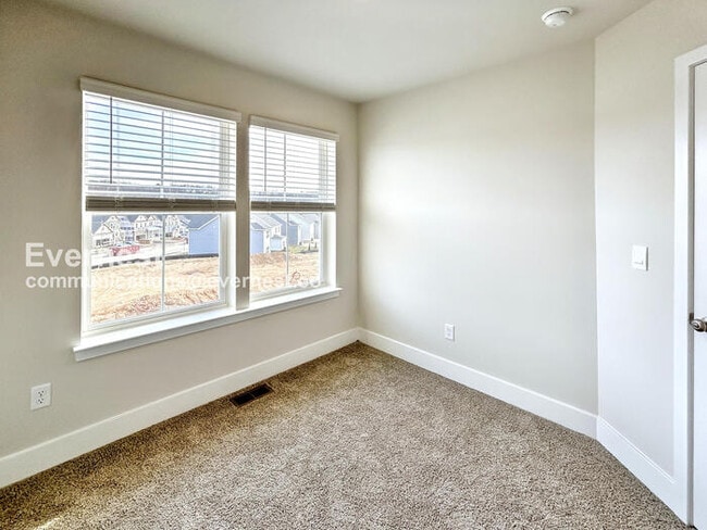 Building Photo - 191 Sioux Lp