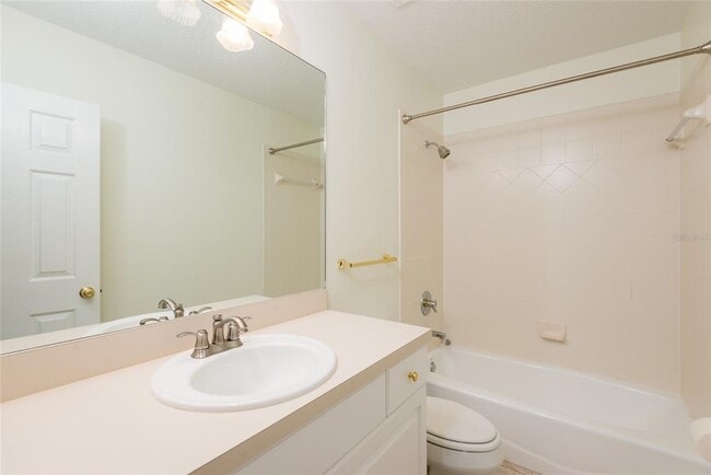 Building Photo - 2876 Bayshore Trails Dr