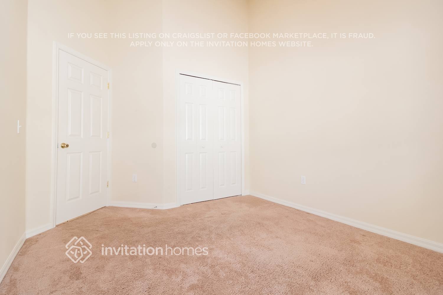 Building Photo - 16725 Rolling Green Dr