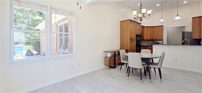 Building Photo - 2850 Millwater Crossing NE