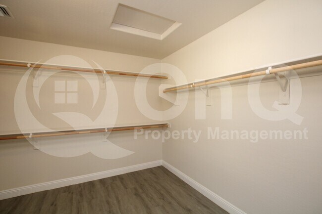 Building Photo - 2679 N Riley Rd