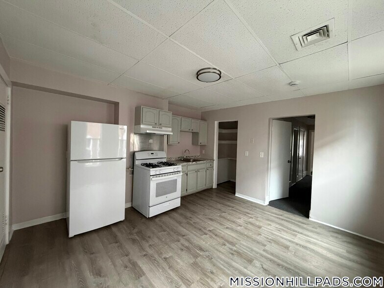 Building Photo - 52 Blue Hill Ave