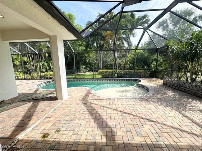 Building Photo - 5071 Coral Wood Dr