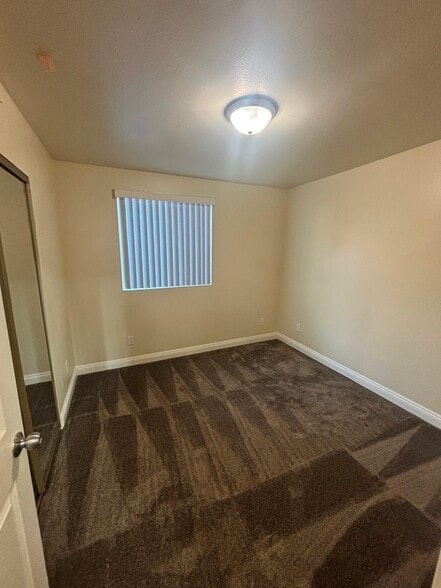 Building Photo - 430 E 118th St